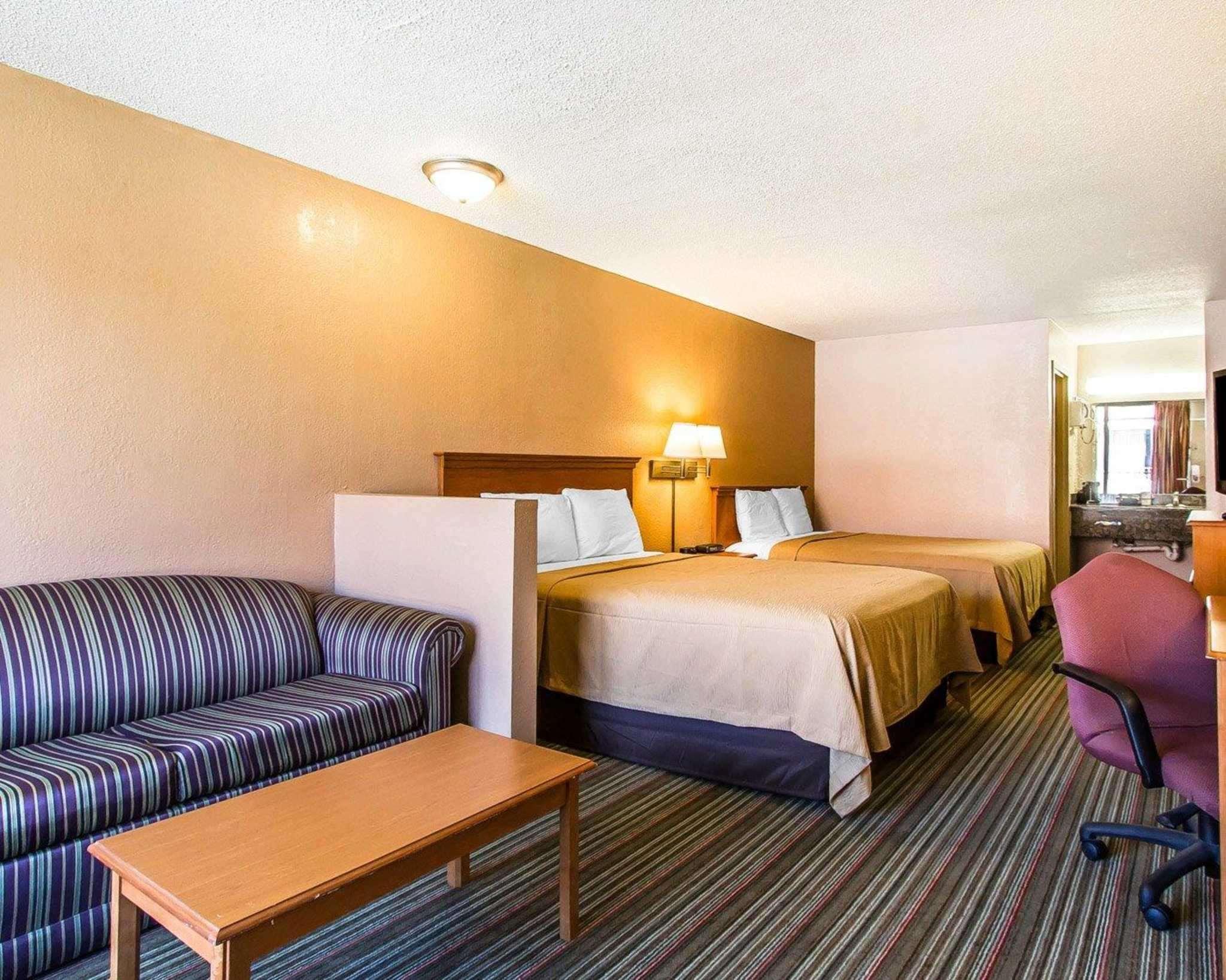Hotel Econo & Near Bricktown Oklahoma City