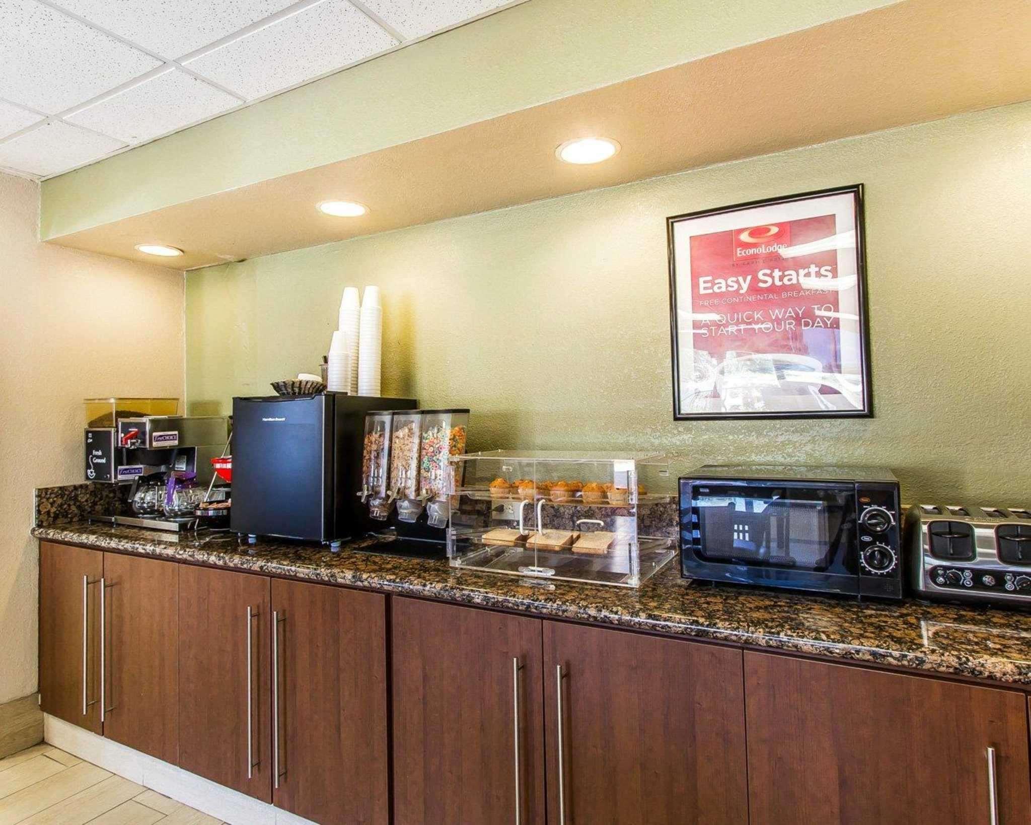 Hotel Econo & Near Bricktown 2*